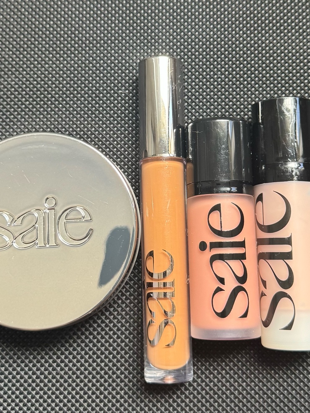 Saie Creamy Peach & Peachy Nude Concealer and Tints Set
